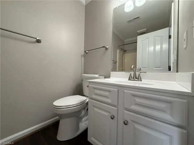 $1,725 | 815 Meadowstone Drive, Winston-Salem, NC 27104