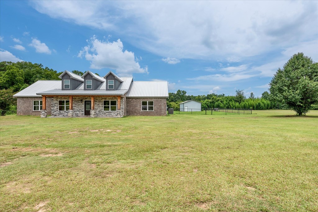 2819 Glen Lawrence Road Cowarts, AL 36321 - Photo 3 of 44