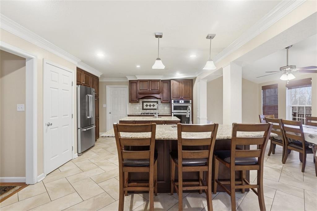 251 Field Club Circle McKees Rocks, PA 15136 - Photo 8 of 32