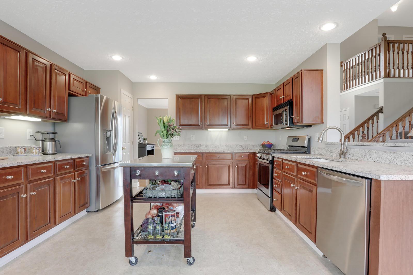 6410 Clark State Road New Albany, OH 43054 - Photo 6 of 43