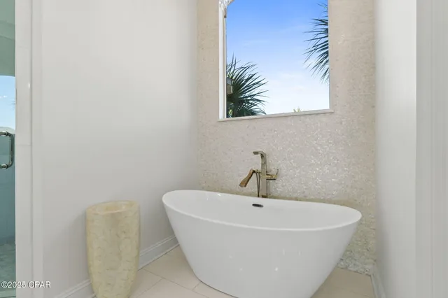 $725,000 | 1405 Country Club Drive, Lynn Haven, FL 32444