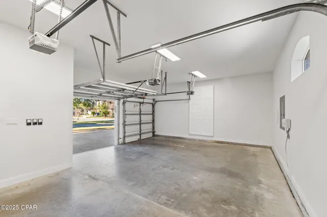 $725,000 | 1405 Country Club Drive, Lynn Haven, FL 32444