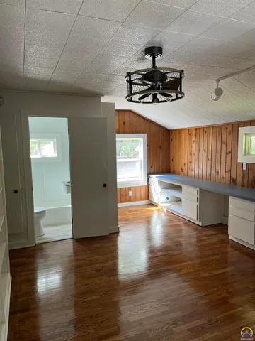 $246,900 | 1503 Southwest MacVicar Avenue, Topeka, KS 66604