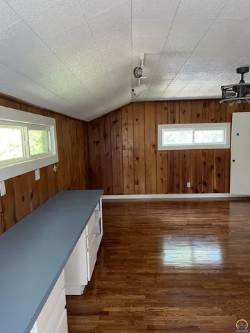 $246,900 | 1503 Southwest MacVicar Avenue, Topeka, KS 66604