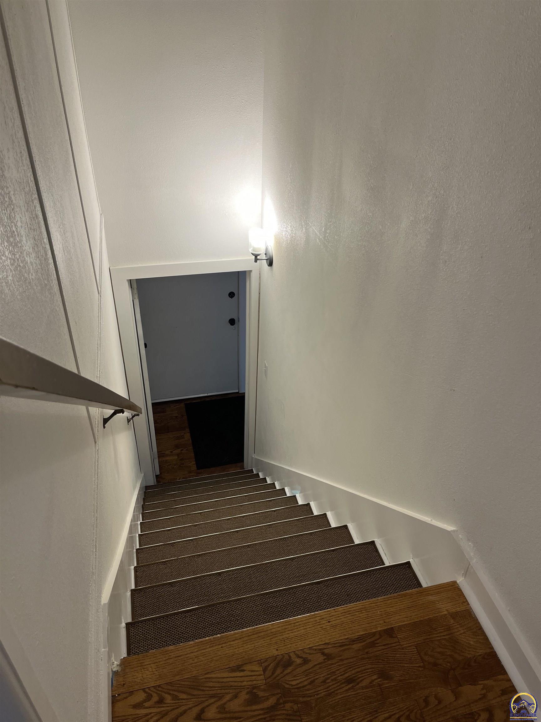 1503 Southwest MacVicar Avenue Topeka, KS 66604 - Photo 23 of 33