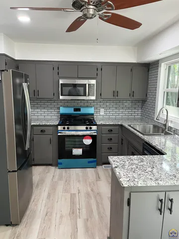 $246,900 | 1503 Southwest MacVicar Avenue, Topeka, KS 66604