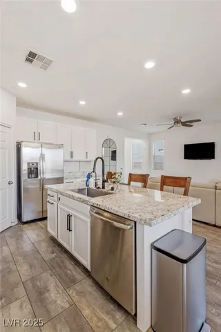 $2,900 | 976 Bluebell Brook Street, Henderson, NV 89052