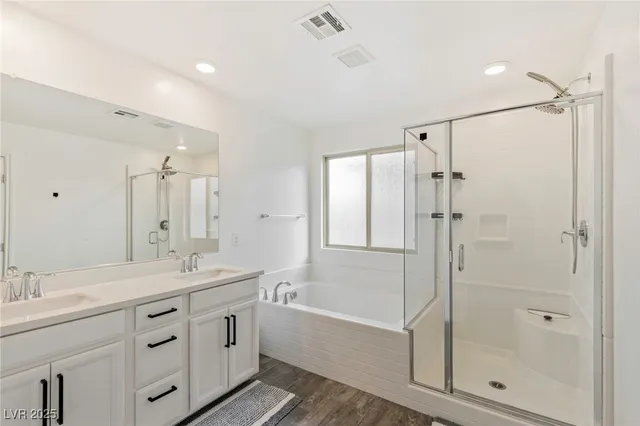 $2,900 | 976 Bluebell Brook Street, Henderson, NV 89052