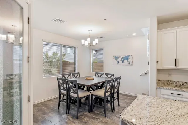 $2,900 | 976 Bluebell Brook Street, Henderson, NV 89052