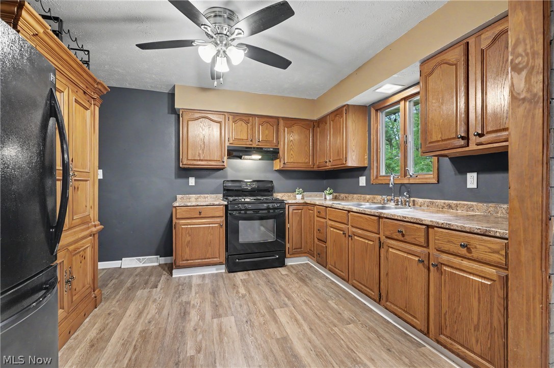 839 Sheffield Road Sheffield Lake, OH 44054 - Photo 7 of 31 Gallery Image 7