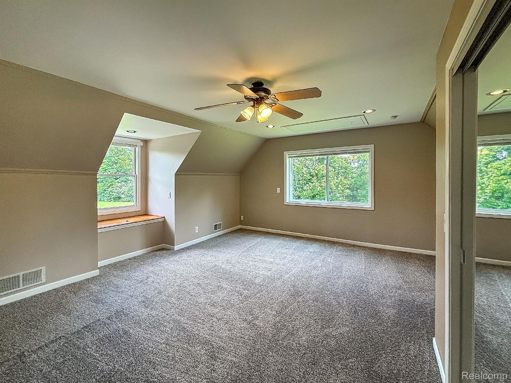 7653 West Chase Lake Road Fowlerville, MI 48836 - Photo 28 of 52 Gallery Image 28
