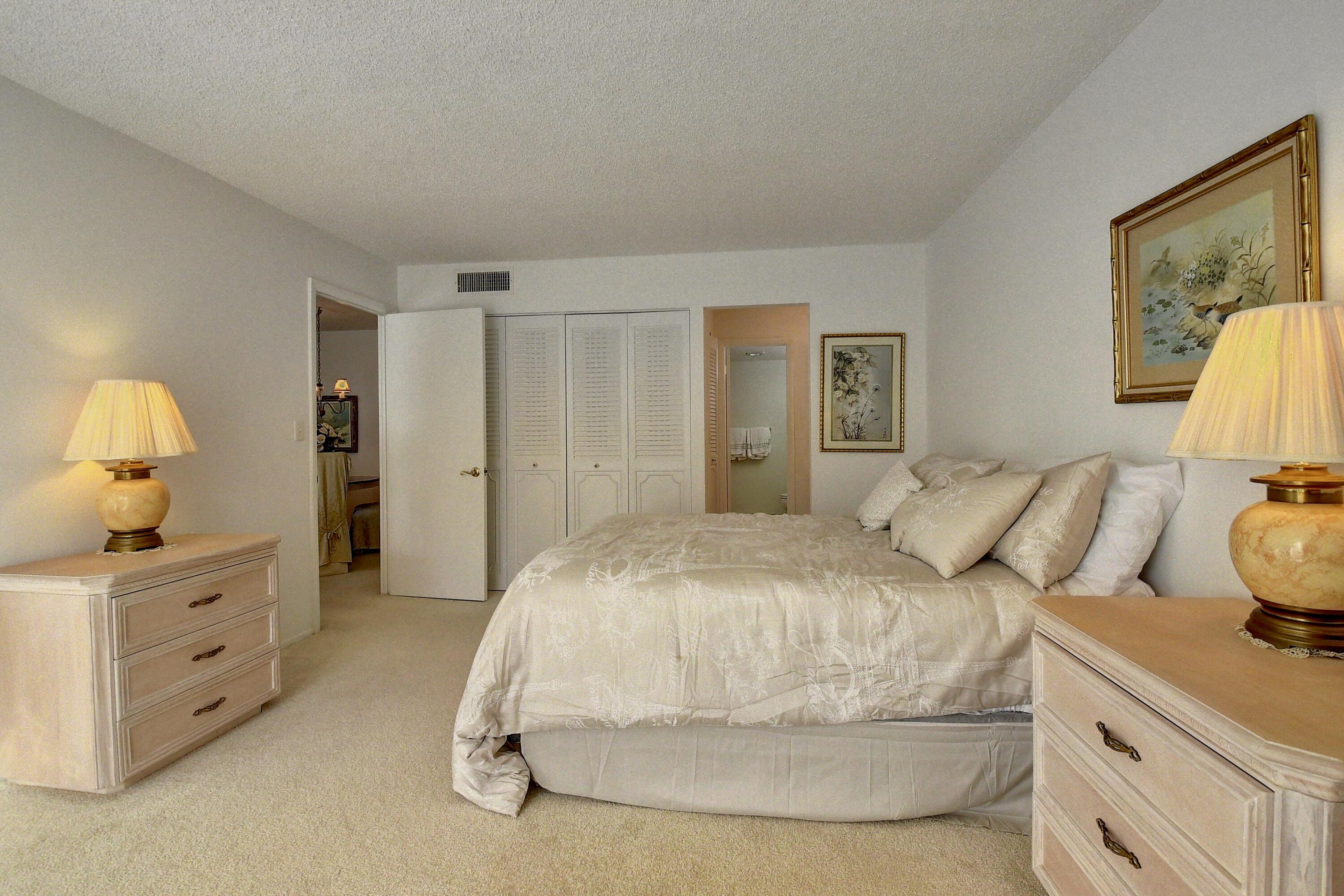 6461 Northwest 2nd Avenue, Unit 511 Boca Raton, FL 33487 - Photo 18 of 36 Primary Bedroom