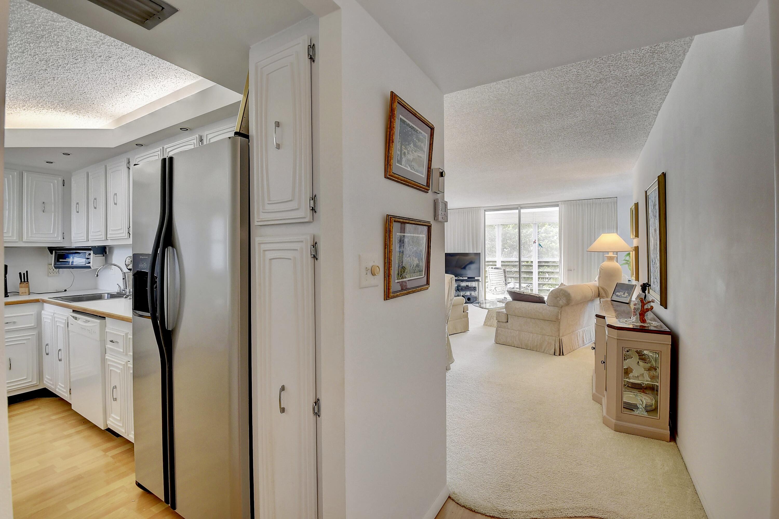 6461 Northwest 2nd Avenue, Unit 511 Boca Raton, FL 33487 - Photo 5 of 36 Entry