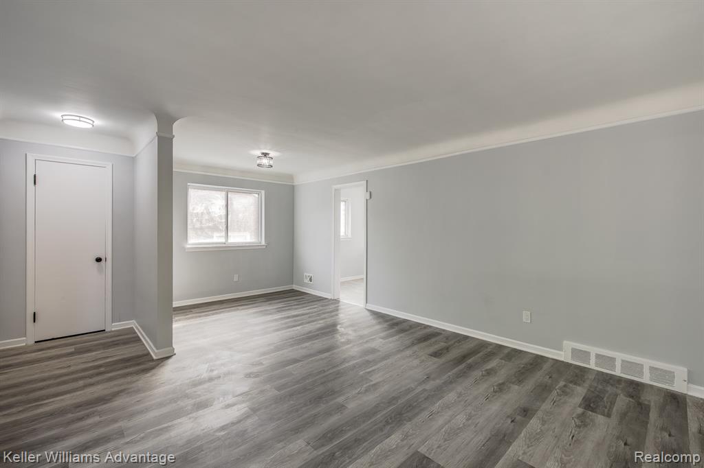 871 Menominee Road Pontiac, MI 48341 - Photo 6 of 50 Gallery Image 6
