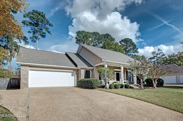 $374,900 | 131 Woodlands Green Drive, Brandon, MS 39047