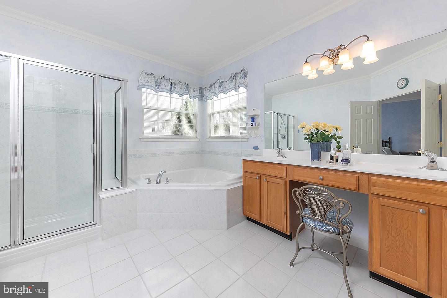 21 Danbury Road Swedesboro, NJ 08085 - Photo 14 of 27 Relaxing Bath w/Tub, Shower and Double Vanity