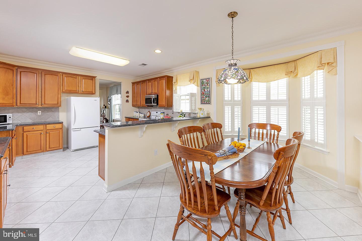 21 Danbury Road Swedesboro, NJ 08085 - Photo 8 of 27 Kitchen w/Breakfast Nook