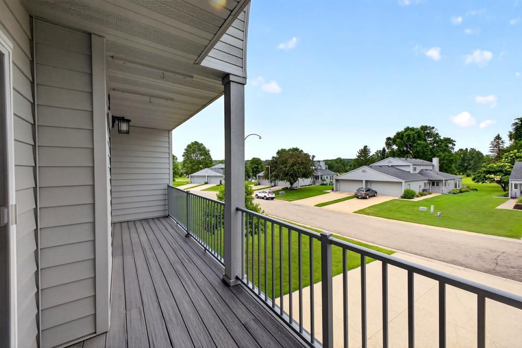 4865 Tee Court Southwest Rochester, MN 55902 - Photo 7 of 72