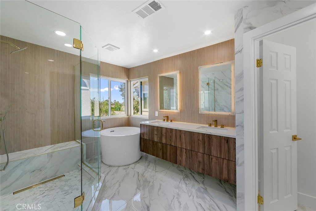 32232 Fall River Road Trabuco Canyon, CA 92679 - Photo 23 of 41 Master Bathroom