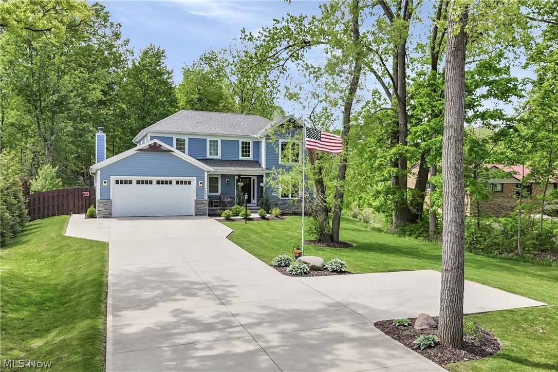 7599 Albion Road North Royalton, OH 44133 - Photo 42 of 45 Long driveway with turn-around