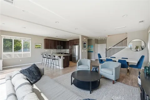$975,000 | 12001 Jackson Square Court, Hawthorne, CA 90250