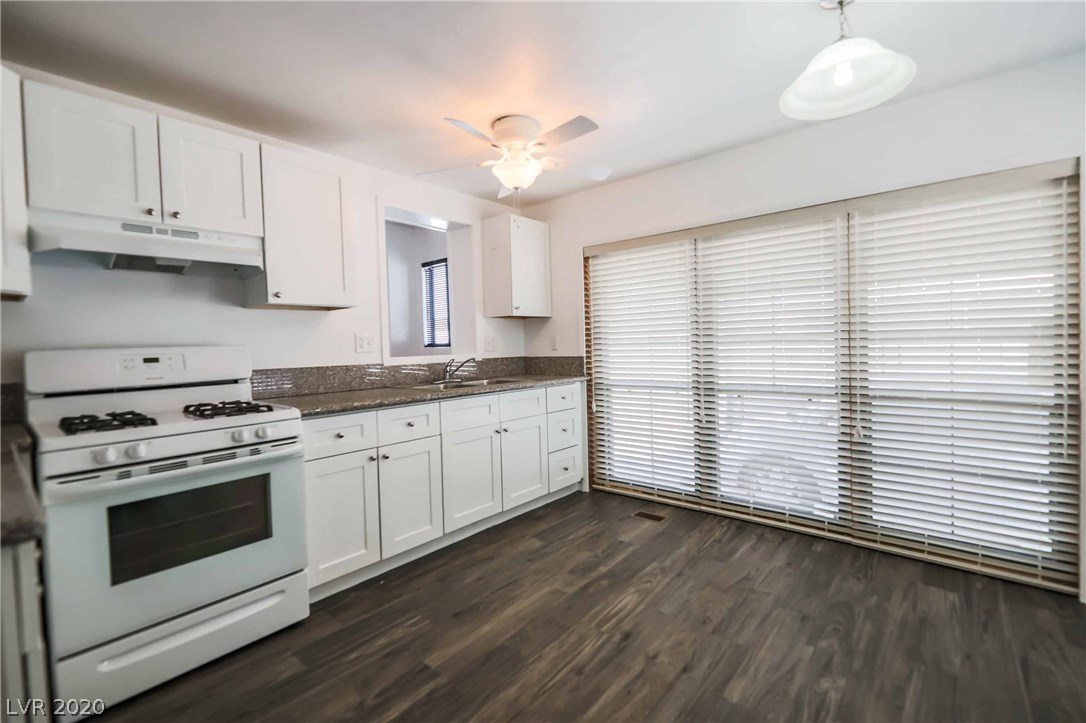 1228 Inca Lane Henderson, NV 89015 - Photo 14 of 36 Gallery Image 14