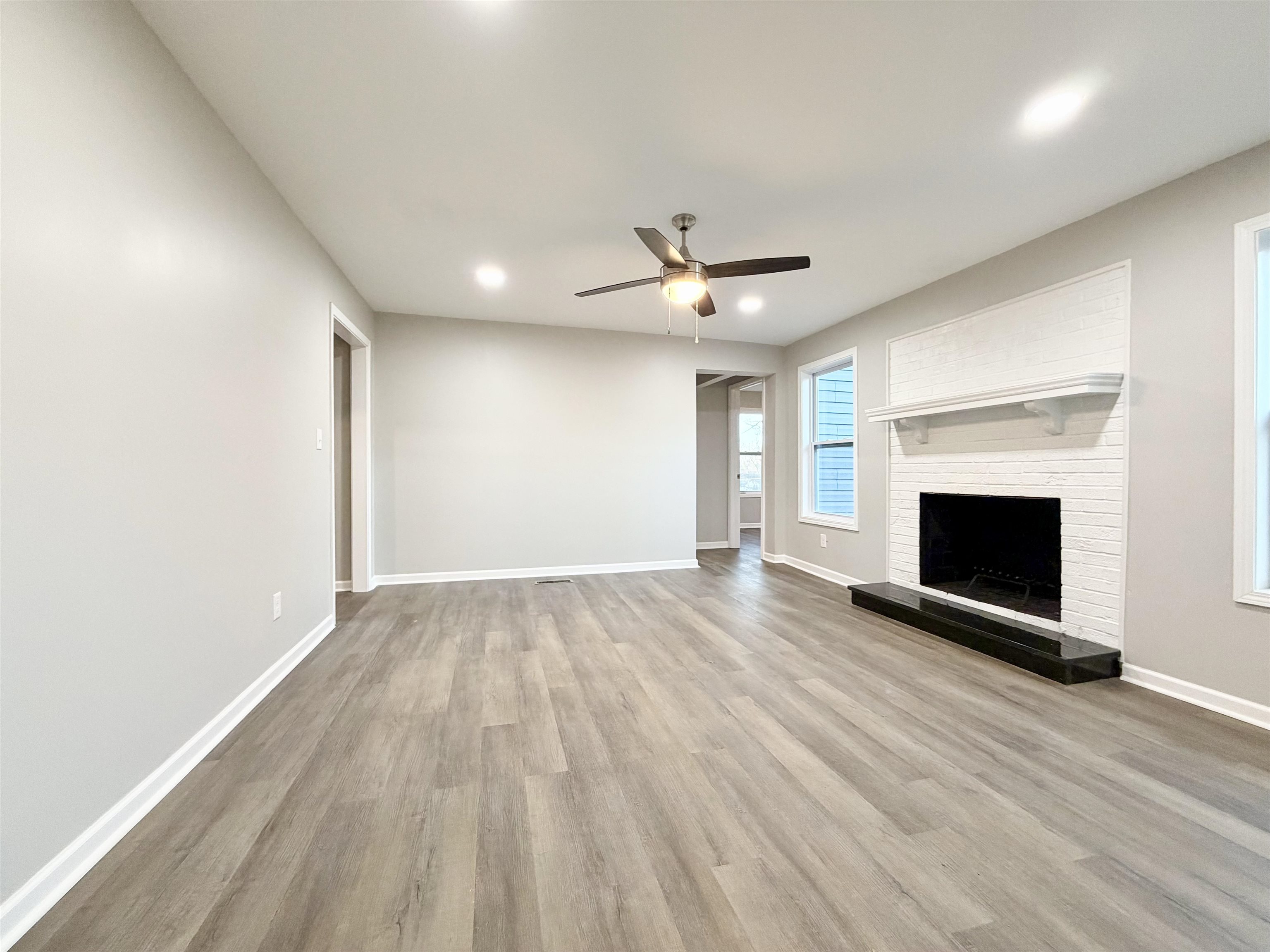 107 Short Alley Gaffney, SC 29341 - Photo 3 of 27 Living Room