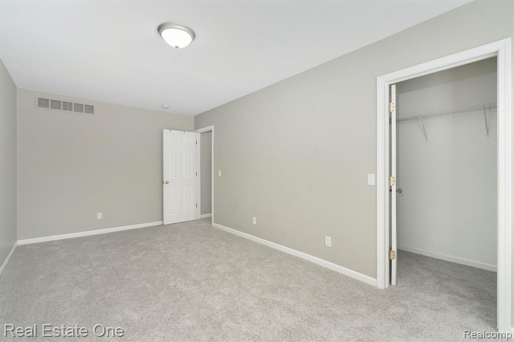 4281 Marcus Road Waterford, MI 48329 - Photo 24 of 35 Gallery Image 24