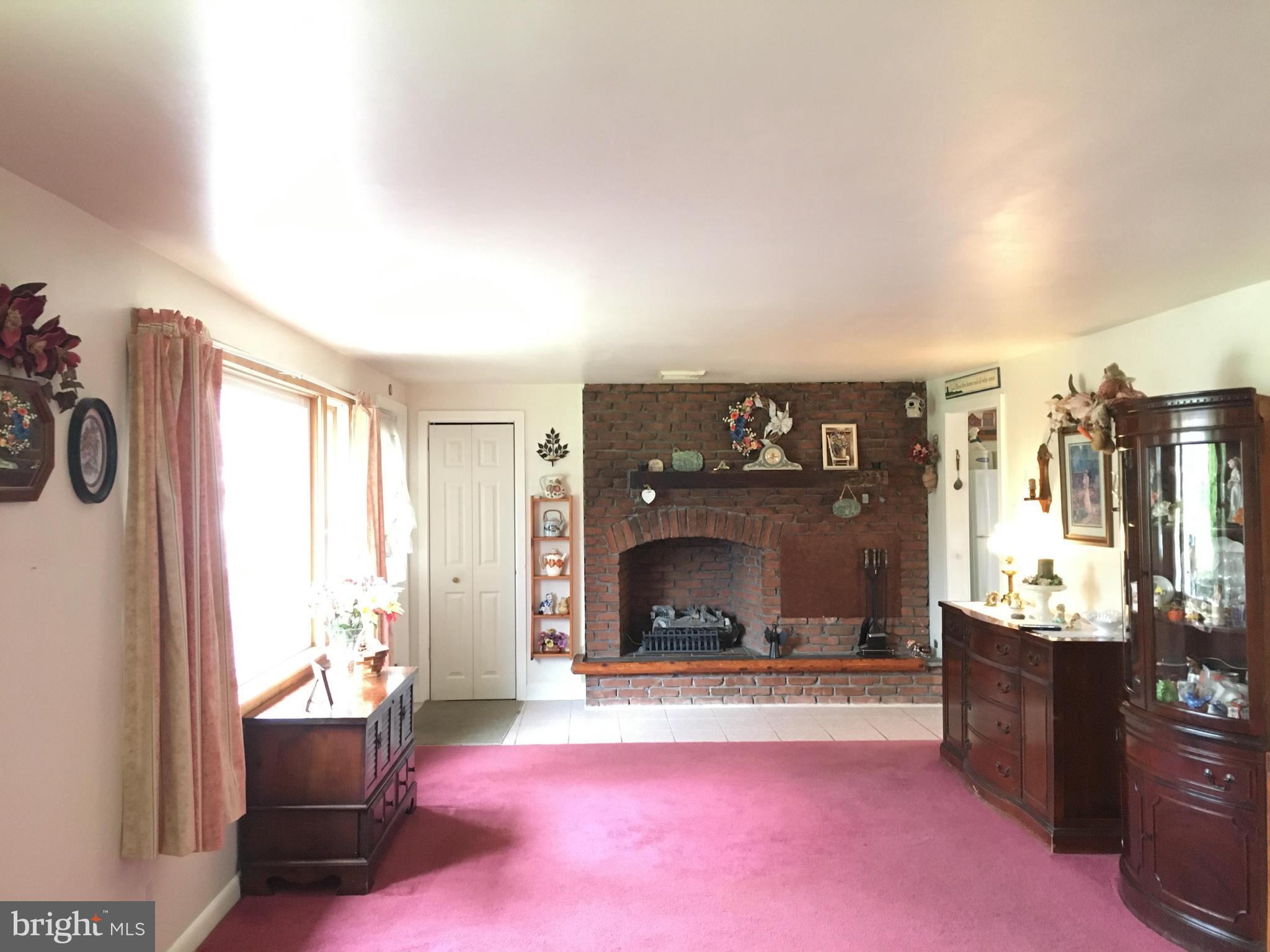 1415 Thomson Road Abington, PA 19001 - Photo 5 of 19 Gallery Image 5