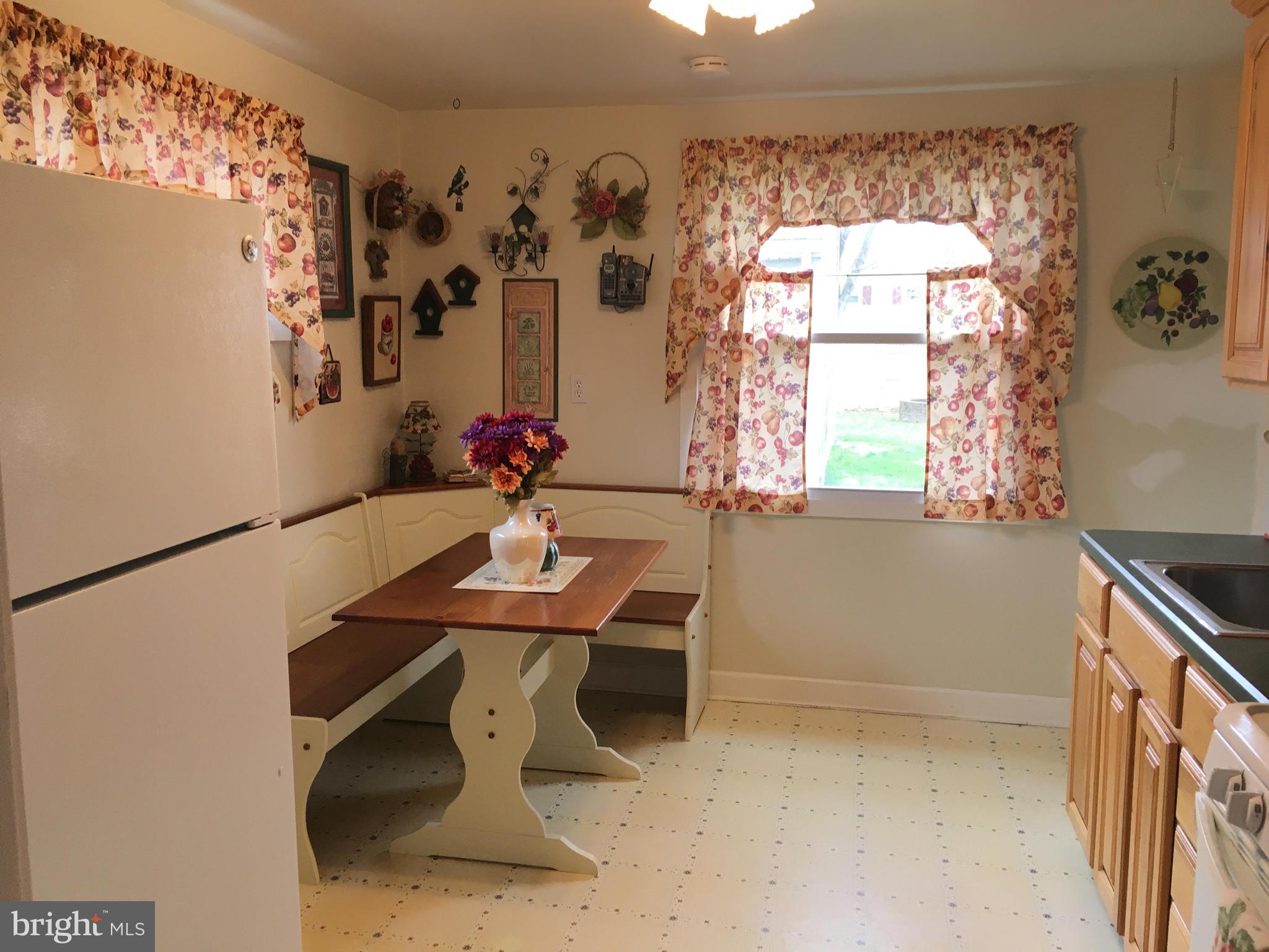 1415 Thomson Road Abington, PA 19001 - Photo 7 of 19 Gallery Image 7