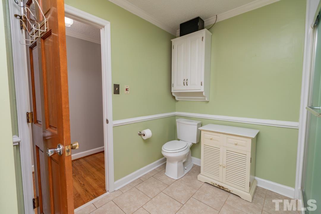 4005 Satterwhite Point Road Henderson, NC 27537 - Photo 18 of 29 Gallery Image 18
