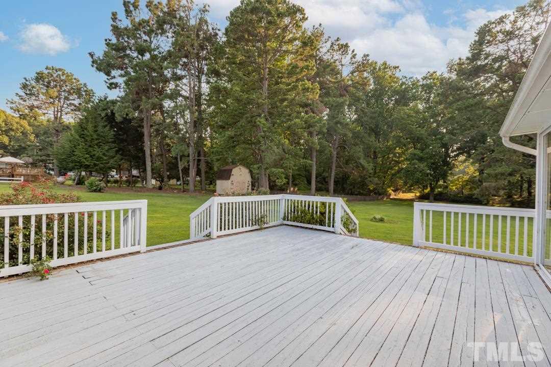 4005 Satterwhite Point Road Henderson, NC 27537 - Photo 23 of 29 Gallery Image 23