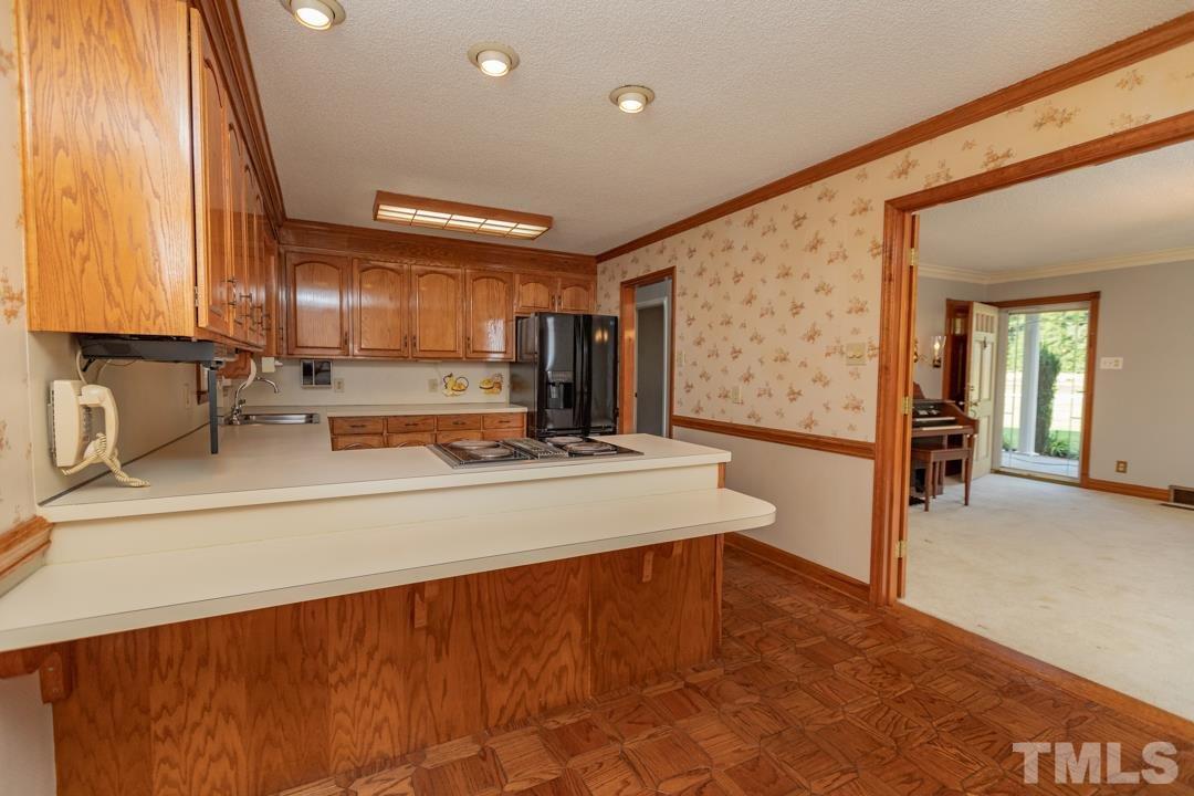 4005 Satterwhite Point Road Henderson, NC 27537 - Photo 8 of 29 Gallery Image 8