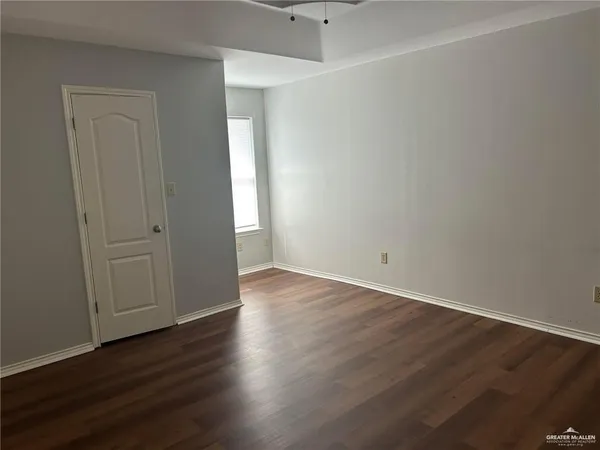 $1,100 | 1304 West Kiwi Avenue, Unit 3, Pharr, TX 78577