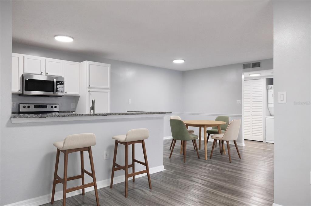 214 Lake Parsons Green, Unit 206 Brandon, FL 33511 - Photo 14 of 22
