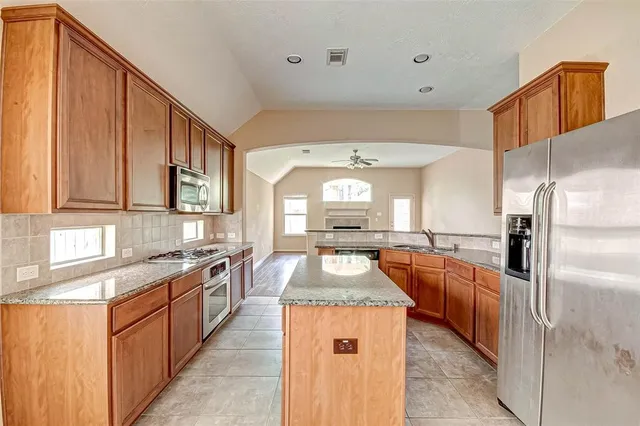 $3,000 | 31 Pleasant Point Place, Spring, TX 77389