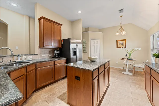 $3,000 | 31 Pleasant Point Place, Spring, TX 77389