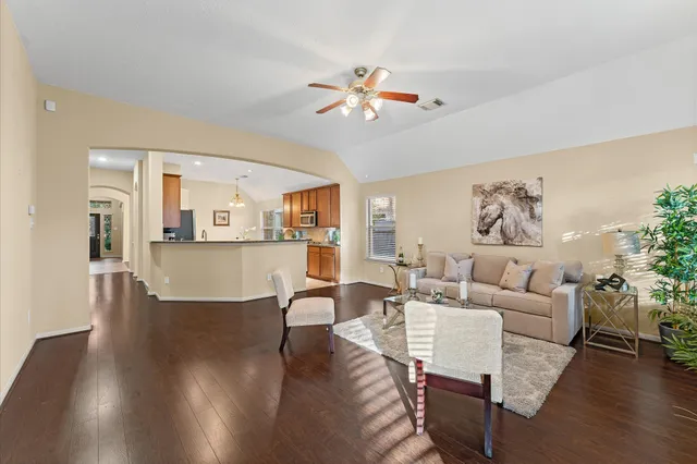 $3,000 | 31 Pleasant Point Place, Spring, TX 77389