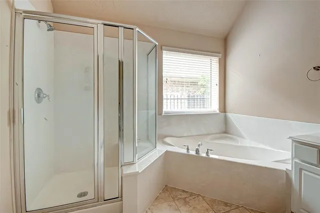 $3,000 | 31 Pleasant Point Place, Spring, TX 77389