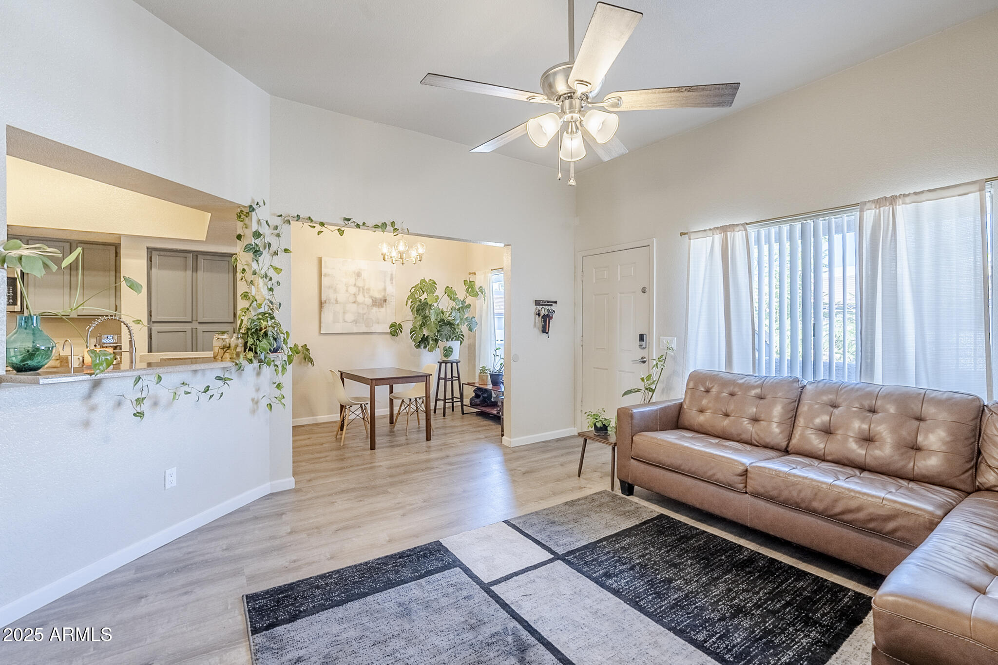 1331 West Baseline Road, Unit 360 Mesa, AZ 85202 - Photo 4 of 39 Open living area