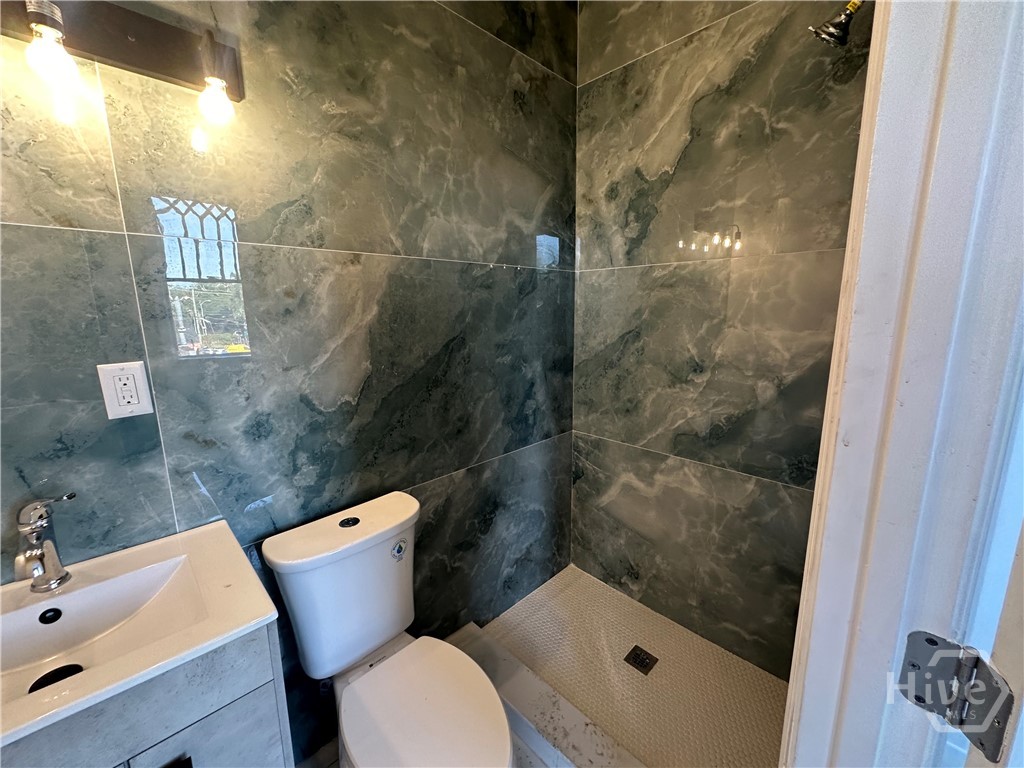 312 West 37th Street, Unit C Savannah, GA 31401 - Photo 16 of 20