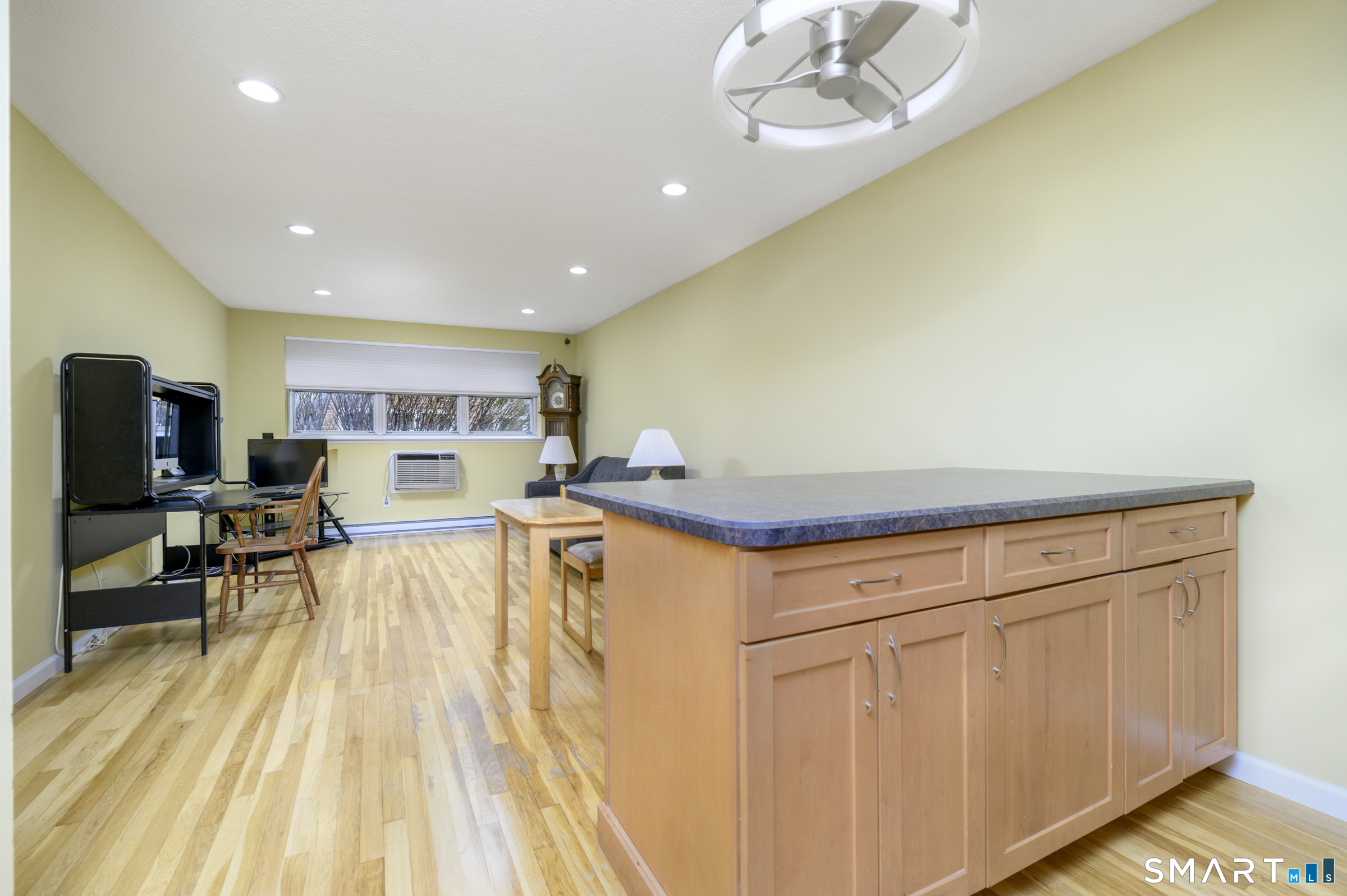 637 Cove Road, Unit A3 Stamford, CT 06902 - Photo 4 of 15