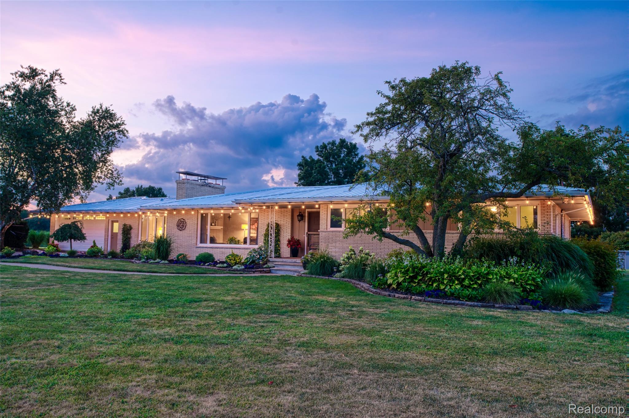18999 Weller Road Gregory, MI 48137 - Photo 53 of 57 ....SUNSET
