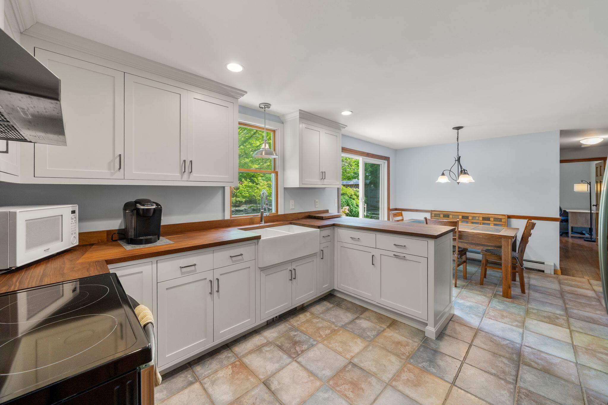42 Indian Hill Road Chatham, MA 02633 - Photo 3 of 46 DSC05872