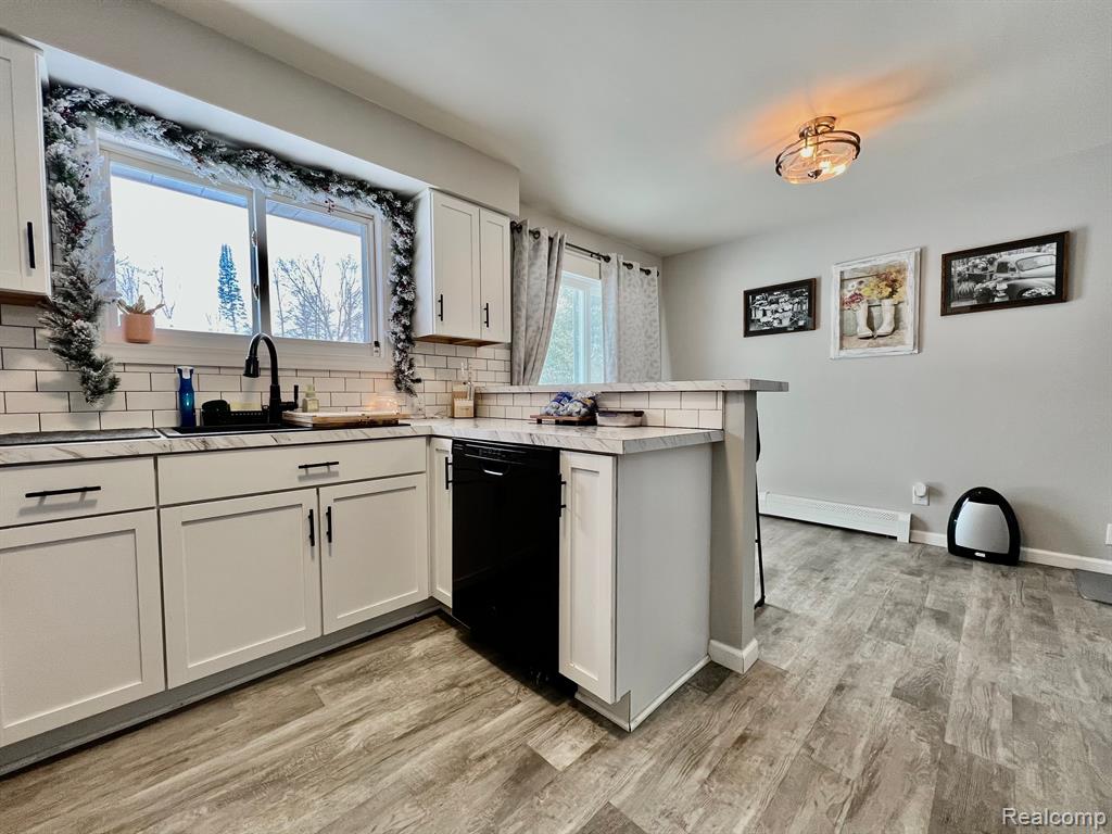 4245 Peck Road Port Huron, MI 48060 - Photo 8 of 30