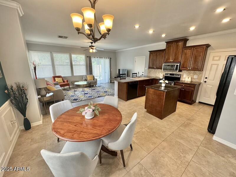 4235 East Betsy Lane Gilbert, AZ 85296 - Photo 2 of 25 IMG_3987 2
