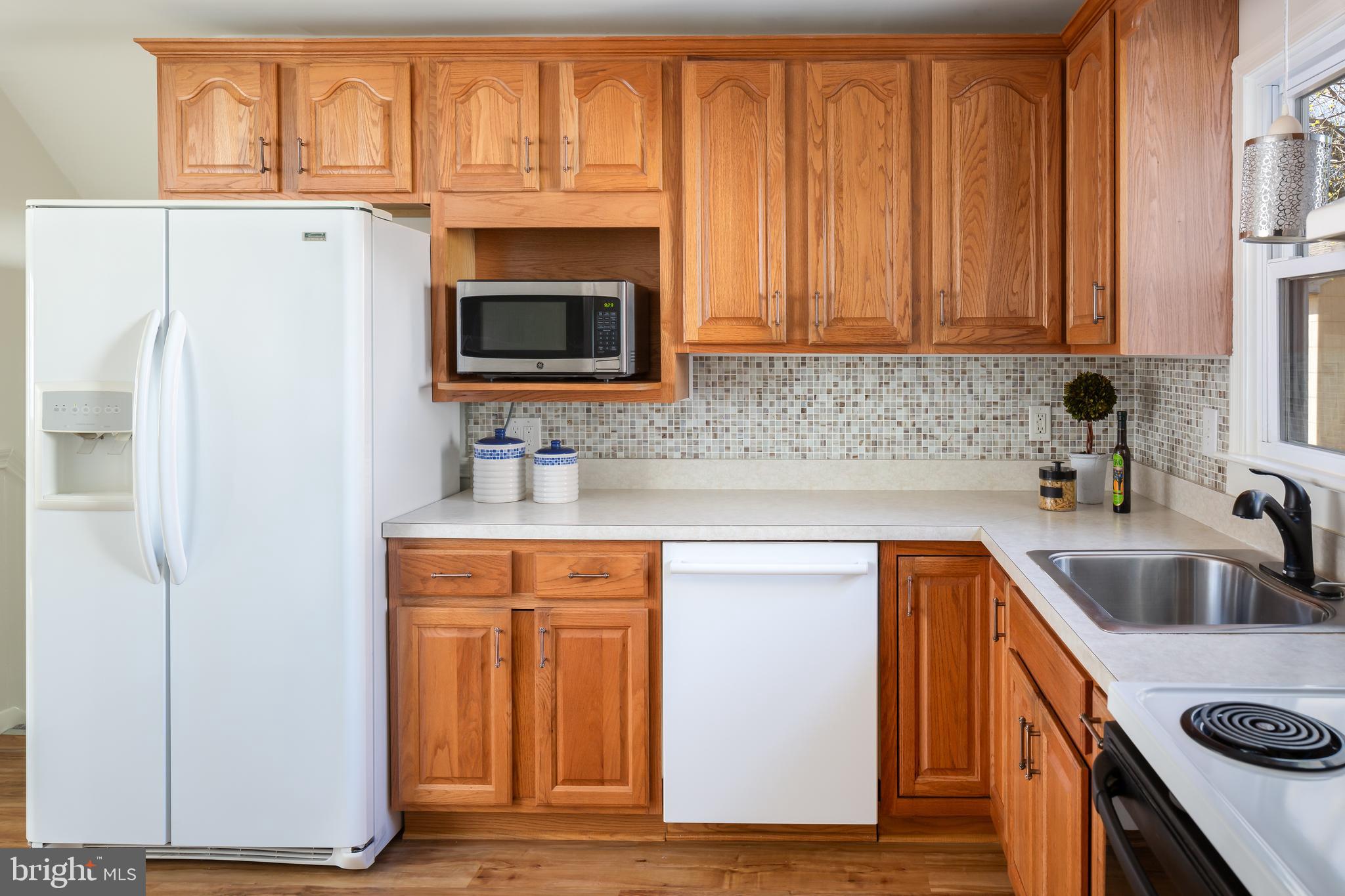 6 Vernon Lane Malvern, PA 19355 - Photo 13 of 38 Kitchen