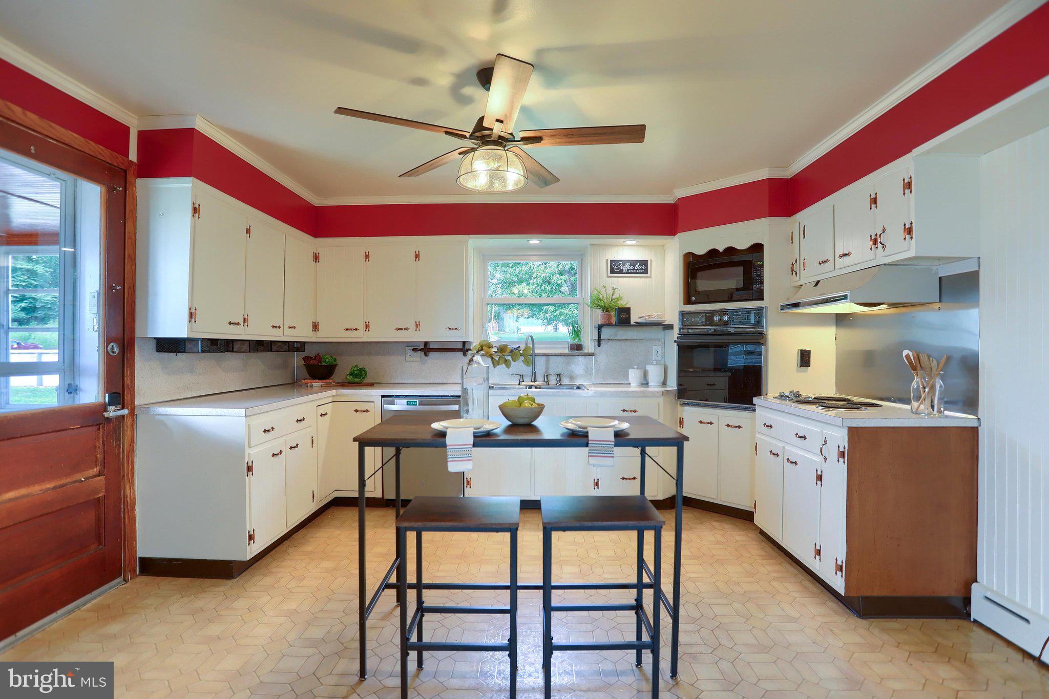 735 Rosedale Avenue Middletown, PA 17057 - Photo 8 of 48 Well planned kitchen area..
