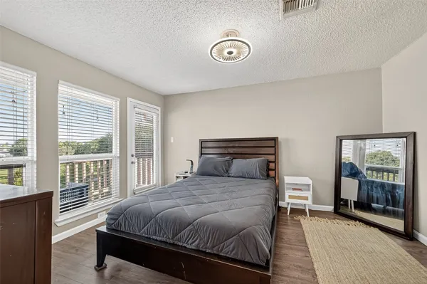 $169,000 | 2277 South Kirkwood Road, Unit 1002, Houston, TX 77077