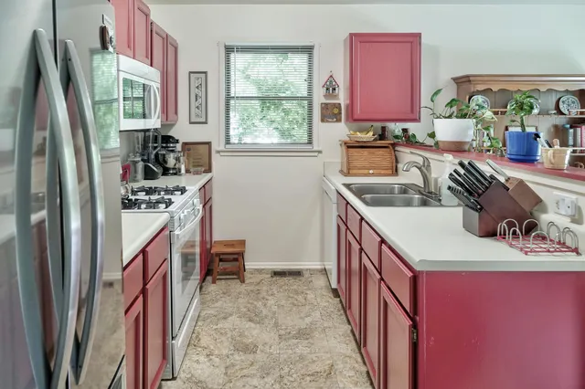 $320,000 | 3141 Mc Comb Street, Ann Arbor, MI 48108